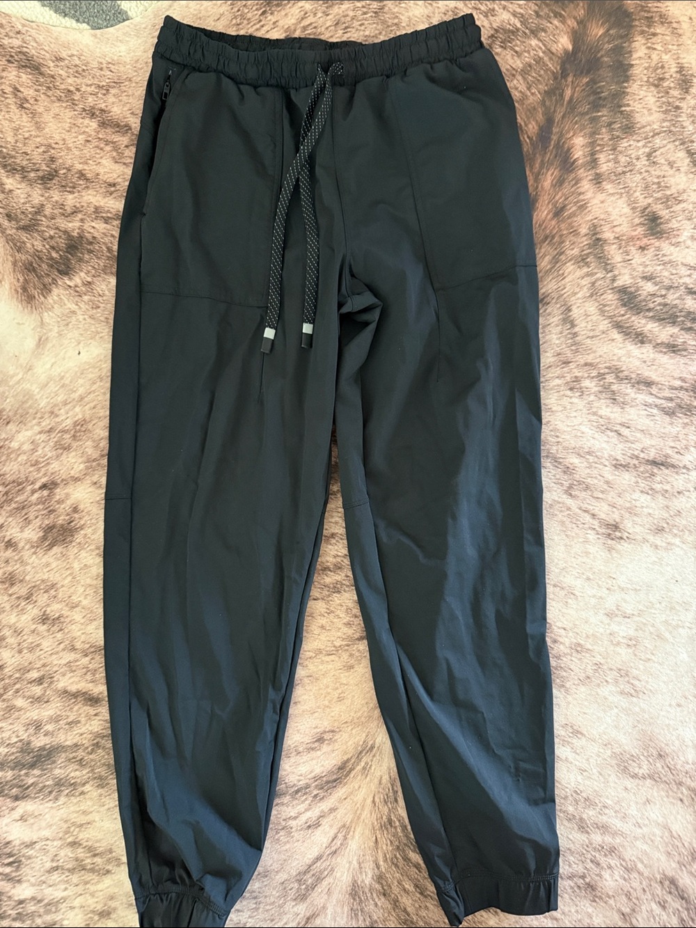 Fabletics Black Elastic-Waist Jogger Sweatpants